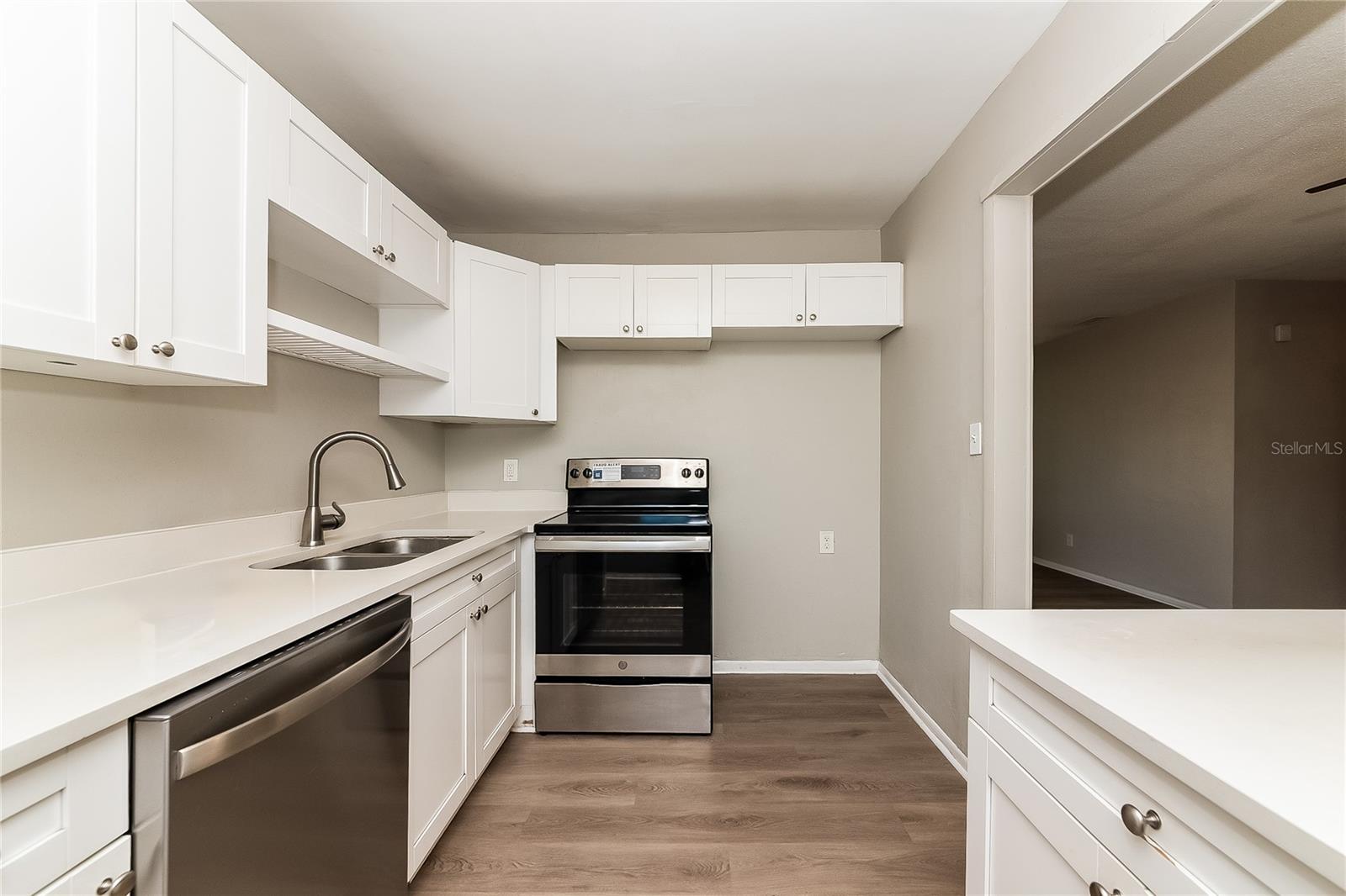 Image 6 of 16 For 6420 26th Street W