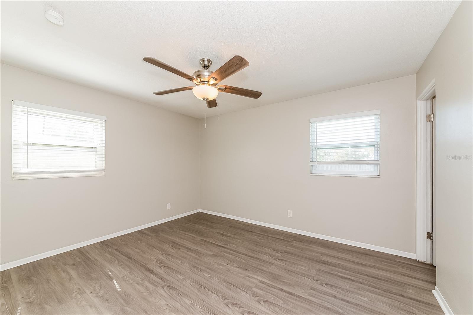 Image 9 of 16 For 6420 26th Street W