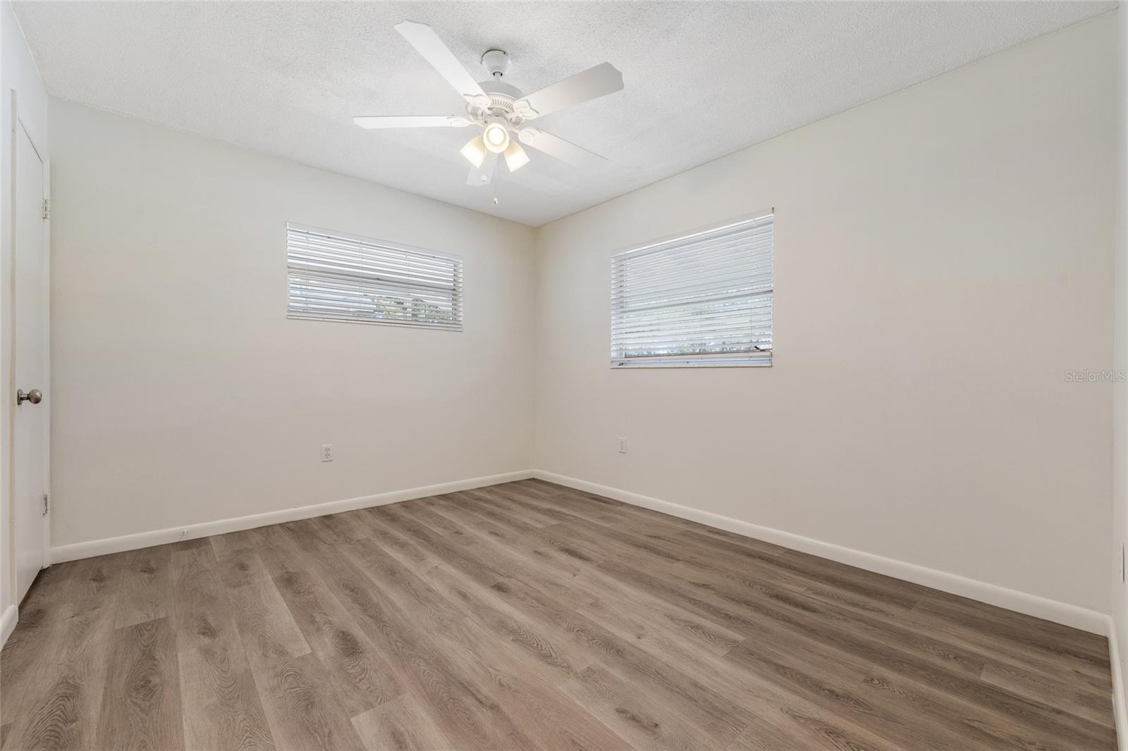 Image 8 of 13 For 1405 Snowden Street