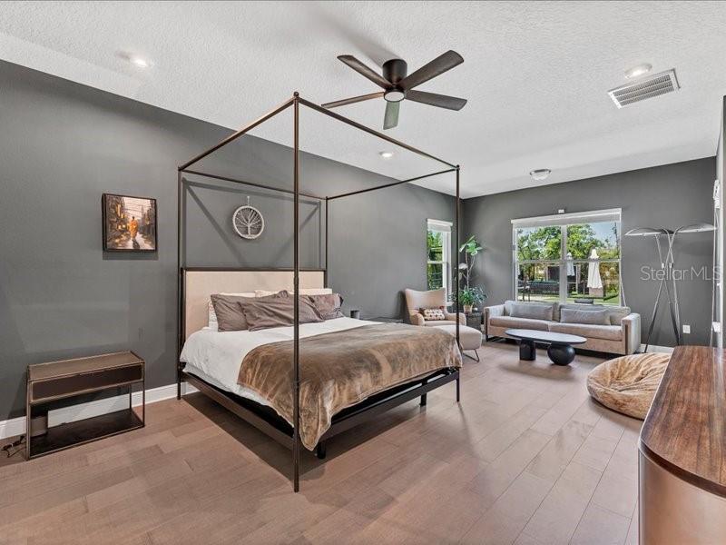 Image 15 of 51 For 8408 Ludington Circle