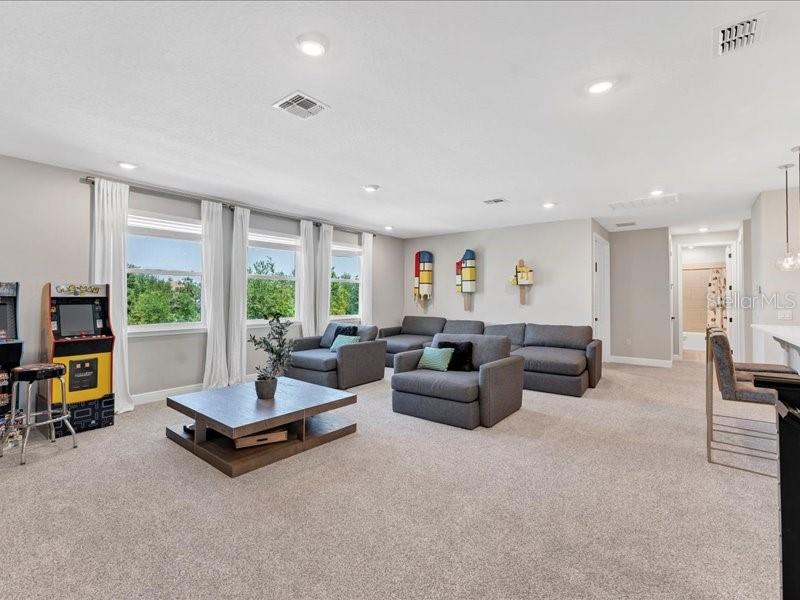 Image 20 of 51 For 8408 Ludington Circle