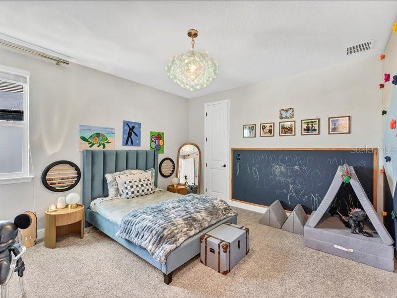 Image 32 of 51 For 8408 Ludington Circle