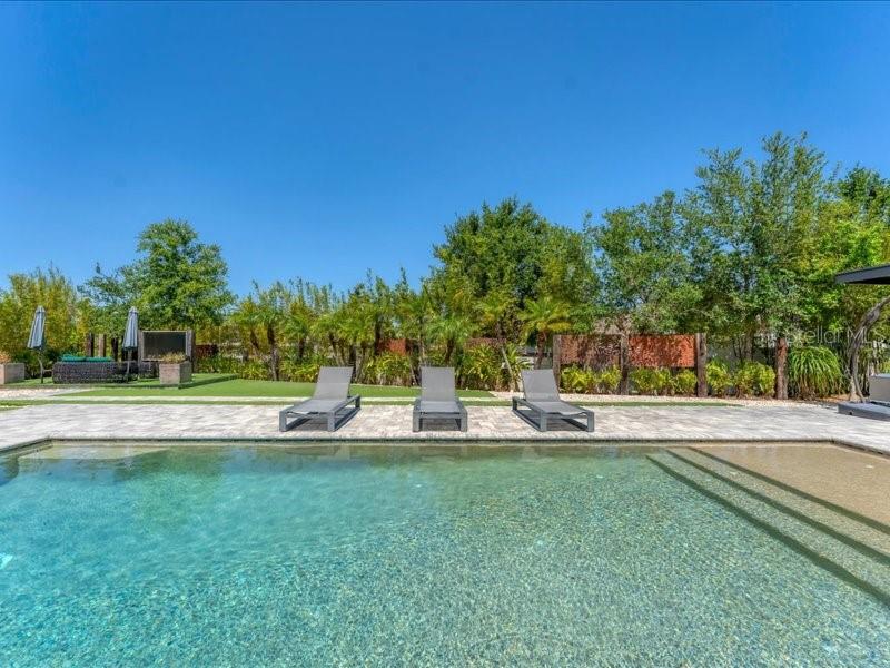 Image 46 of 51 For 8408 Ludington Circle