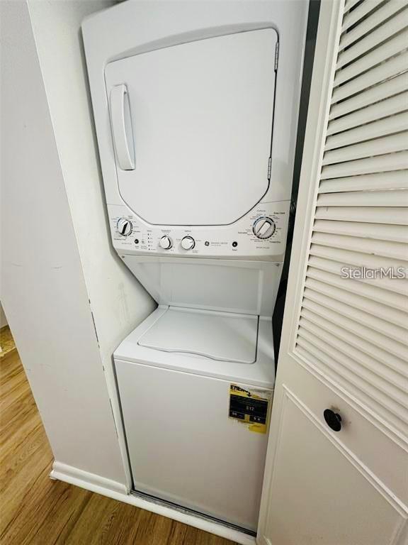 Image 8 of 19 For 8211 Sun Spring Circle 42