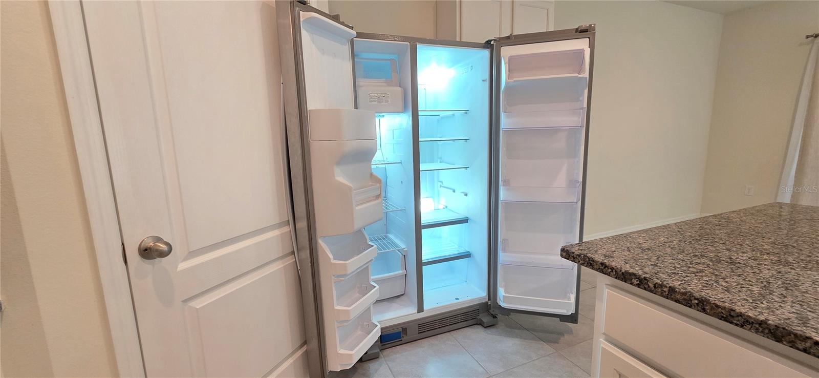 Image 23 of 62 For 3383 Hammond Point