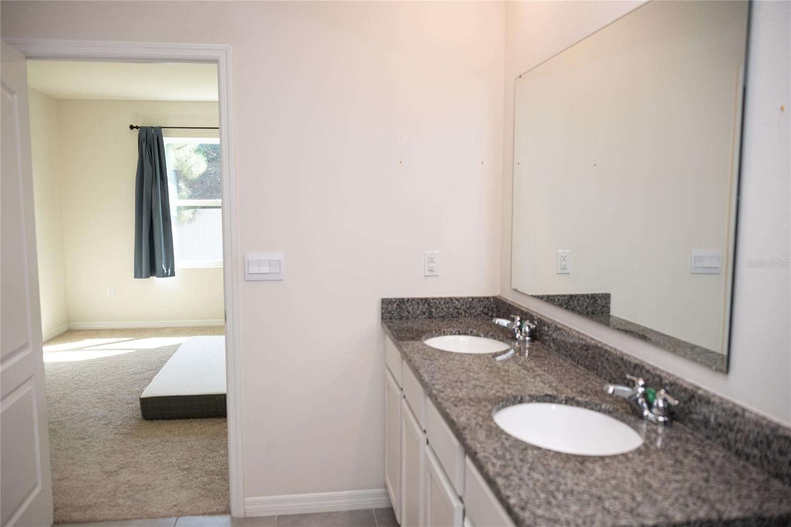 Image 29 of 62 For 3383 Hammond Point