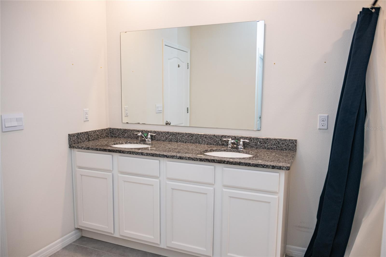 Image 30 of 62 For 3383 Hammond Point