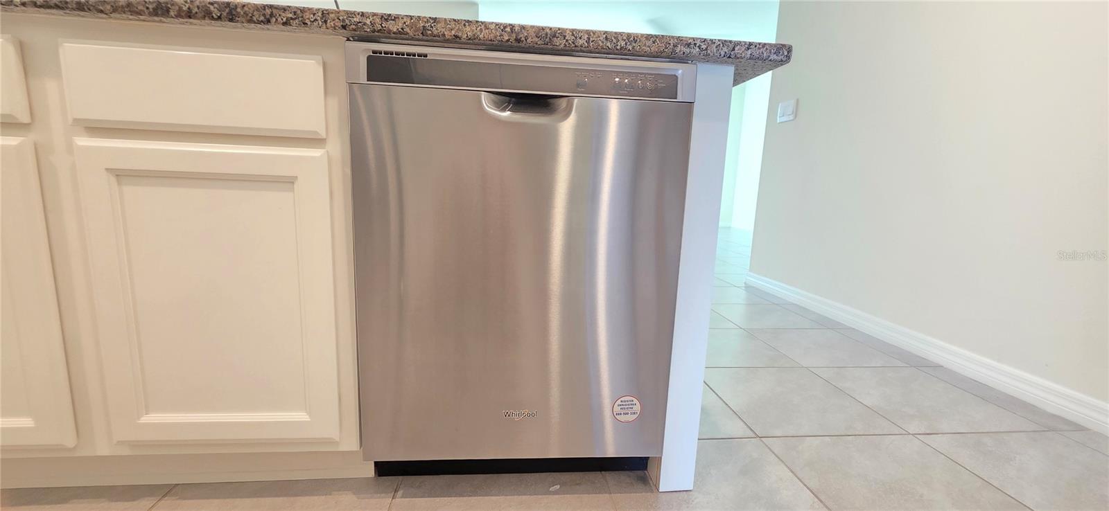 Image 32 of 62 For 3383 Hammond Point