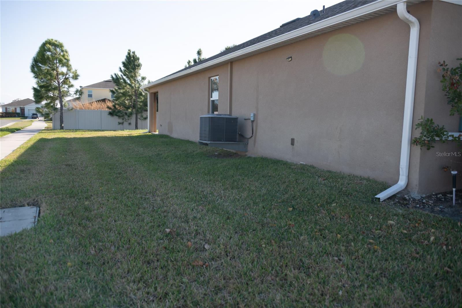 Image 53 of 62 For 3383 Hammond Point