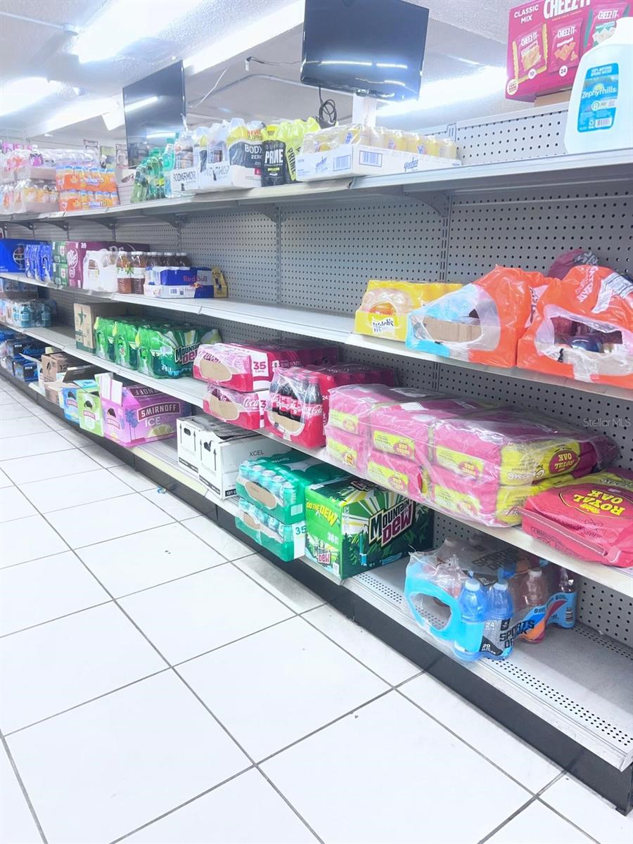 Image 10 of 12 For 1805 Historic Goldsboro Boulevard