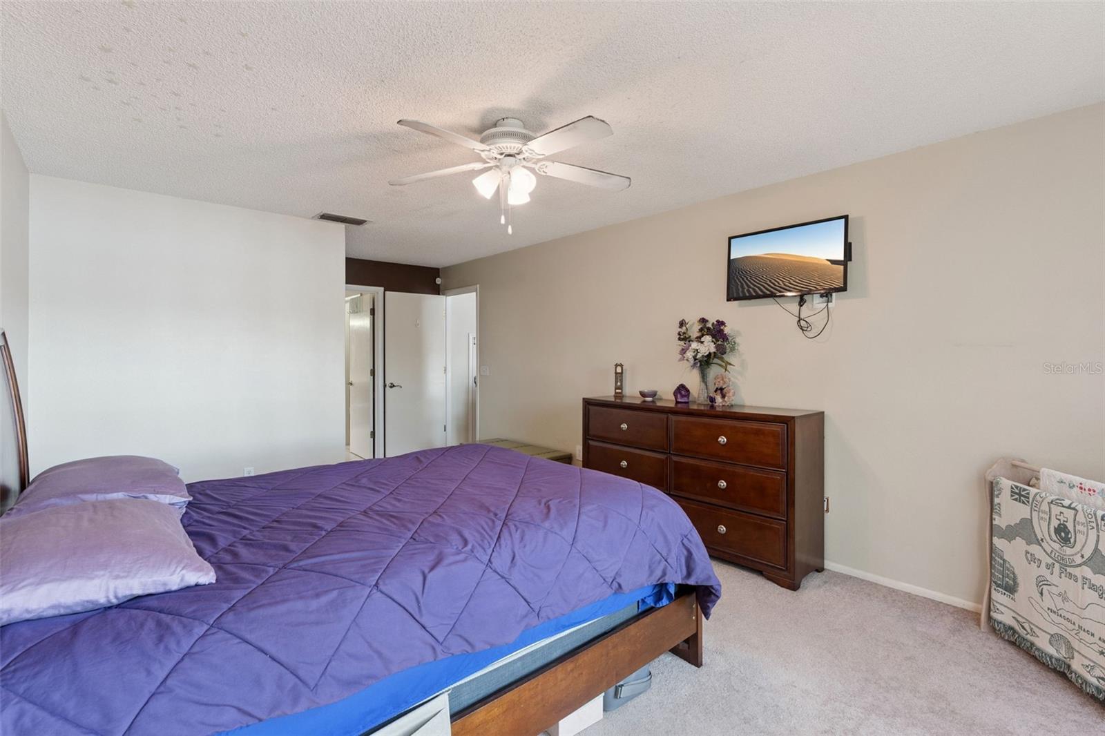 Image 16 of 35 For 2732 Tolworth Avenue