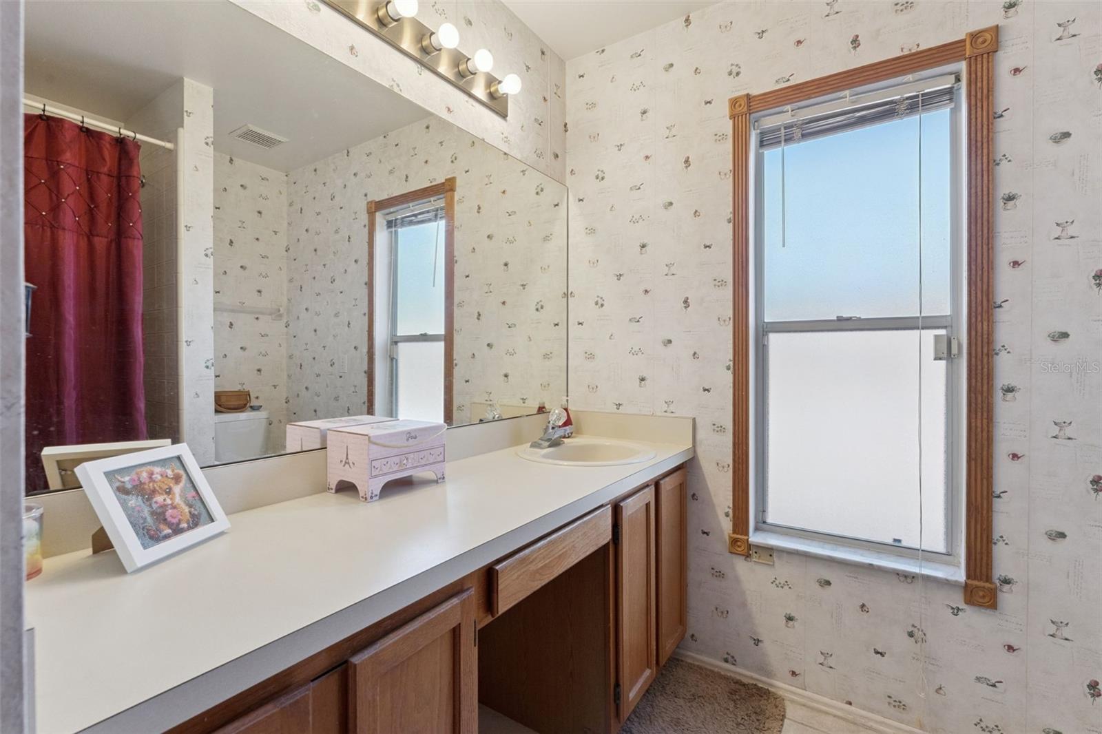 Image 23 of 35 For 2732 Tolworth Avenue