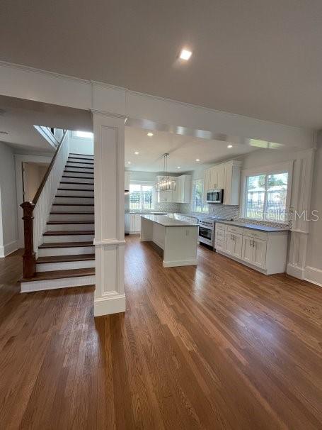 Image 6 of 28 For 446 Ruth Lane