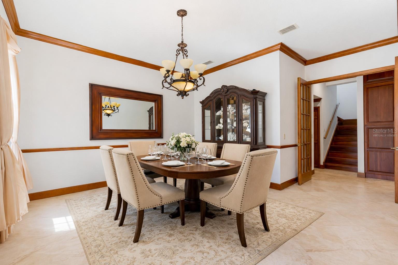 Image 20 of 100 For 8133 Oakland Place