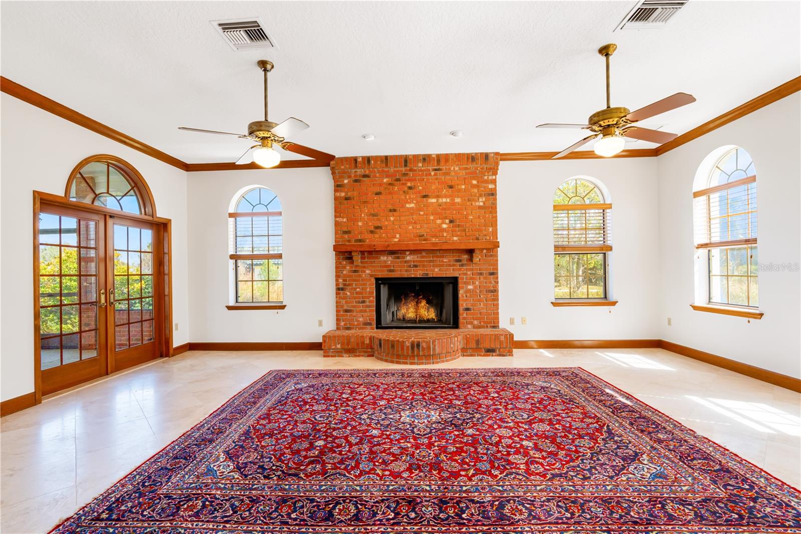 Image 26 of 100 For 8133 Oakland Place