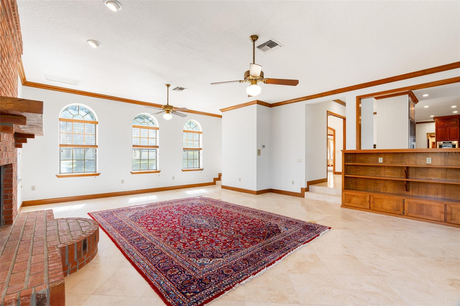 Image 27 of 100 For 8133 Oakland Place