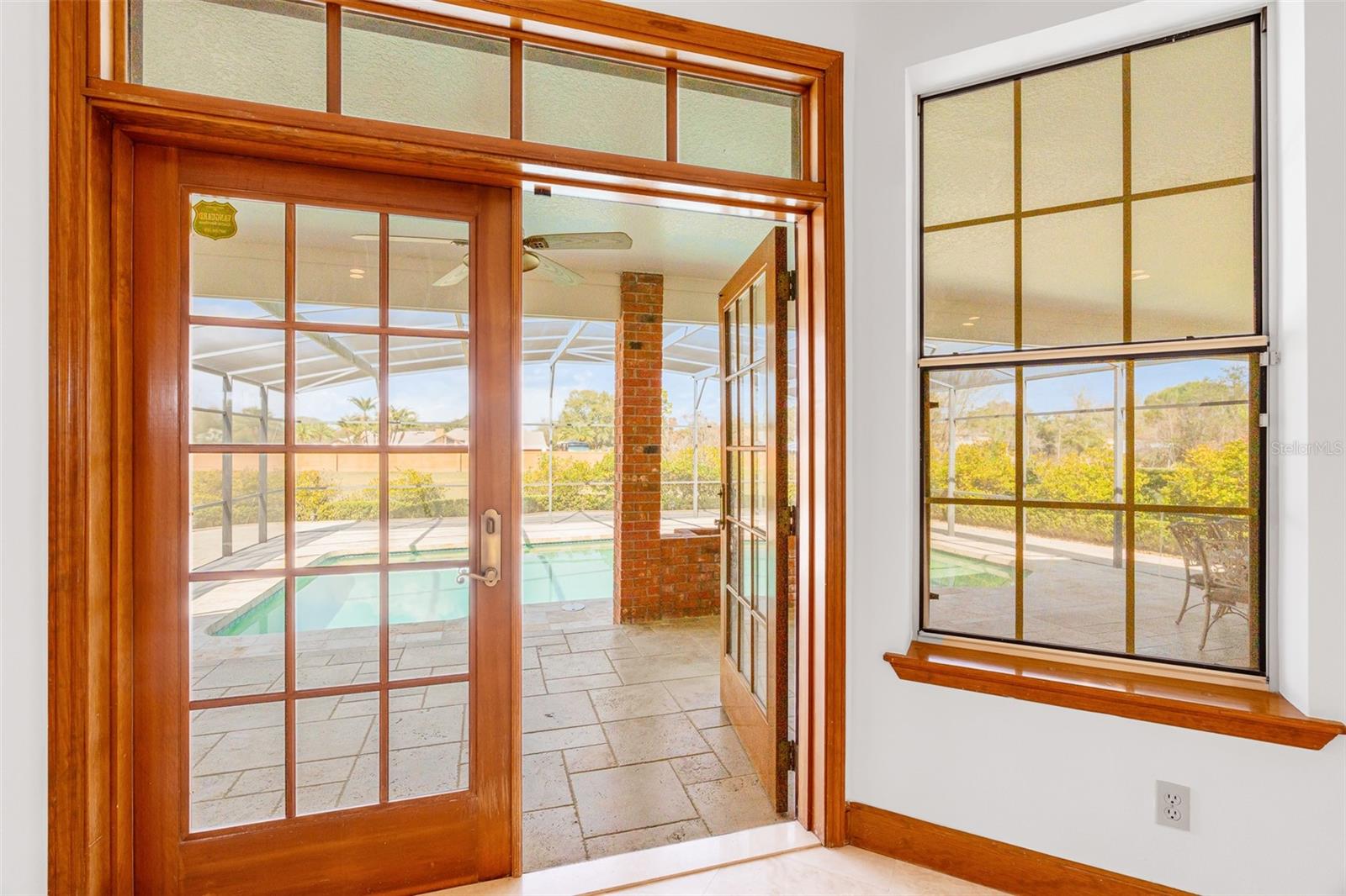 Image 33 of 100 For 8133 Oakland Place