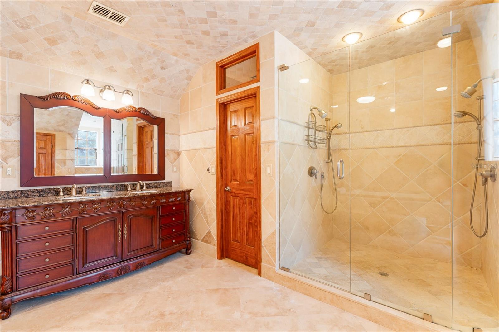 Image 58 of 100 For 8133 Oakland Place