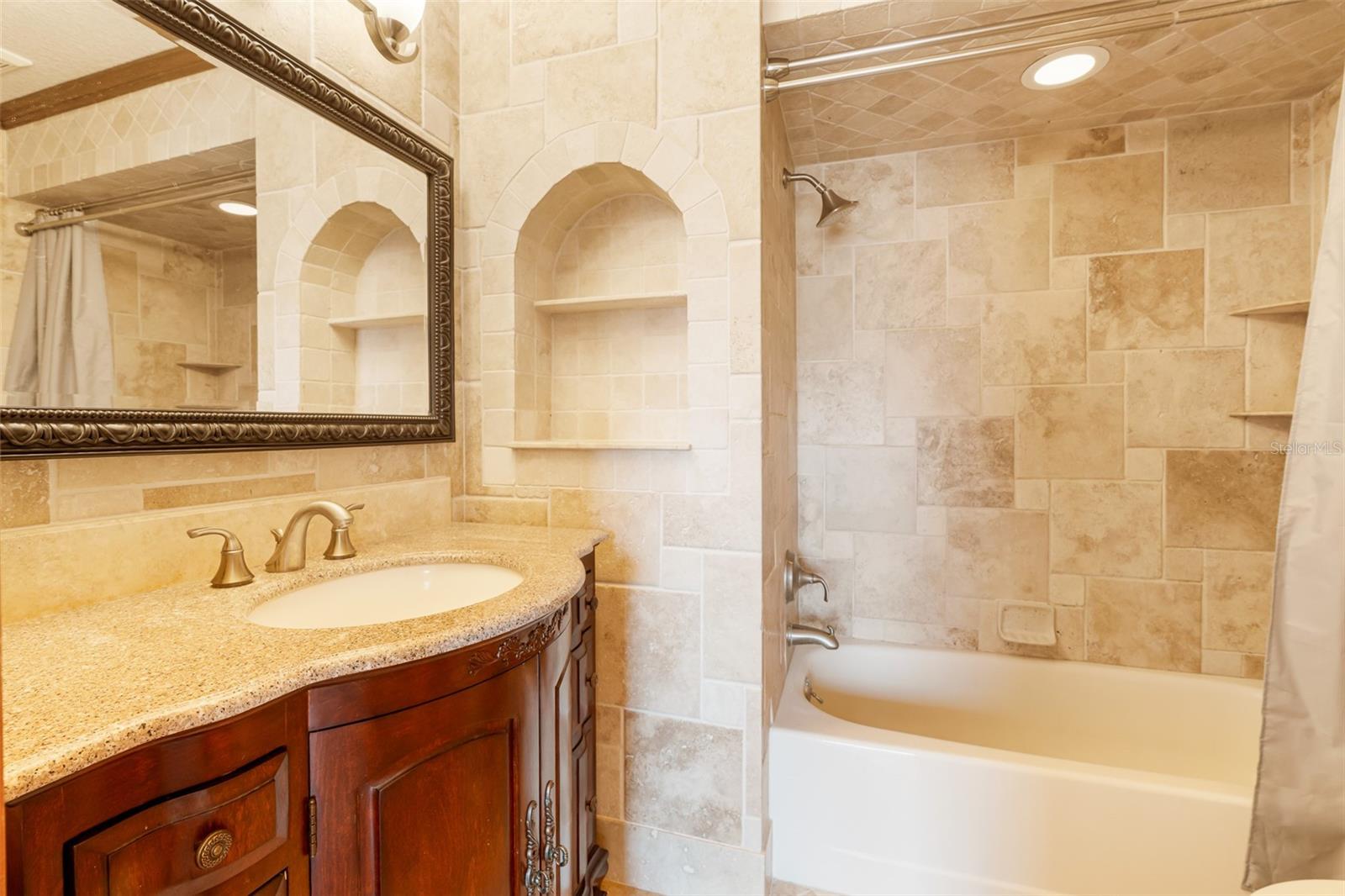 Image 75 of 100 For 8133 Oakland Place