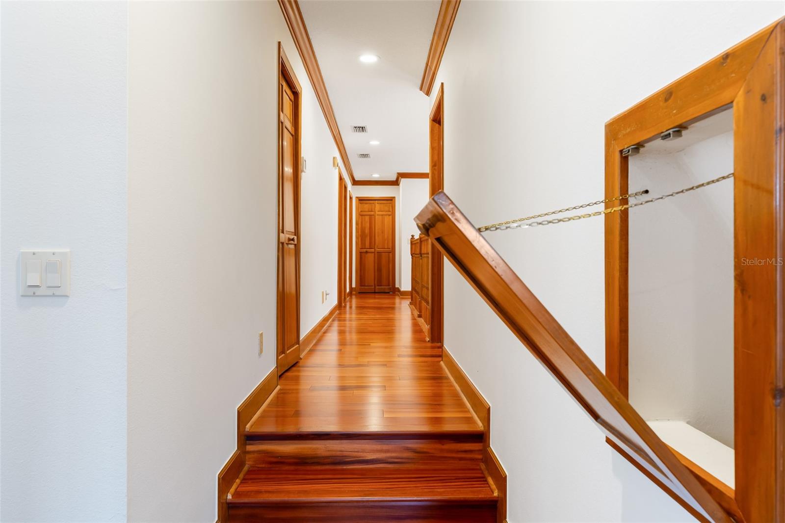 Image 76 of 100 For 8133 Oakland Place