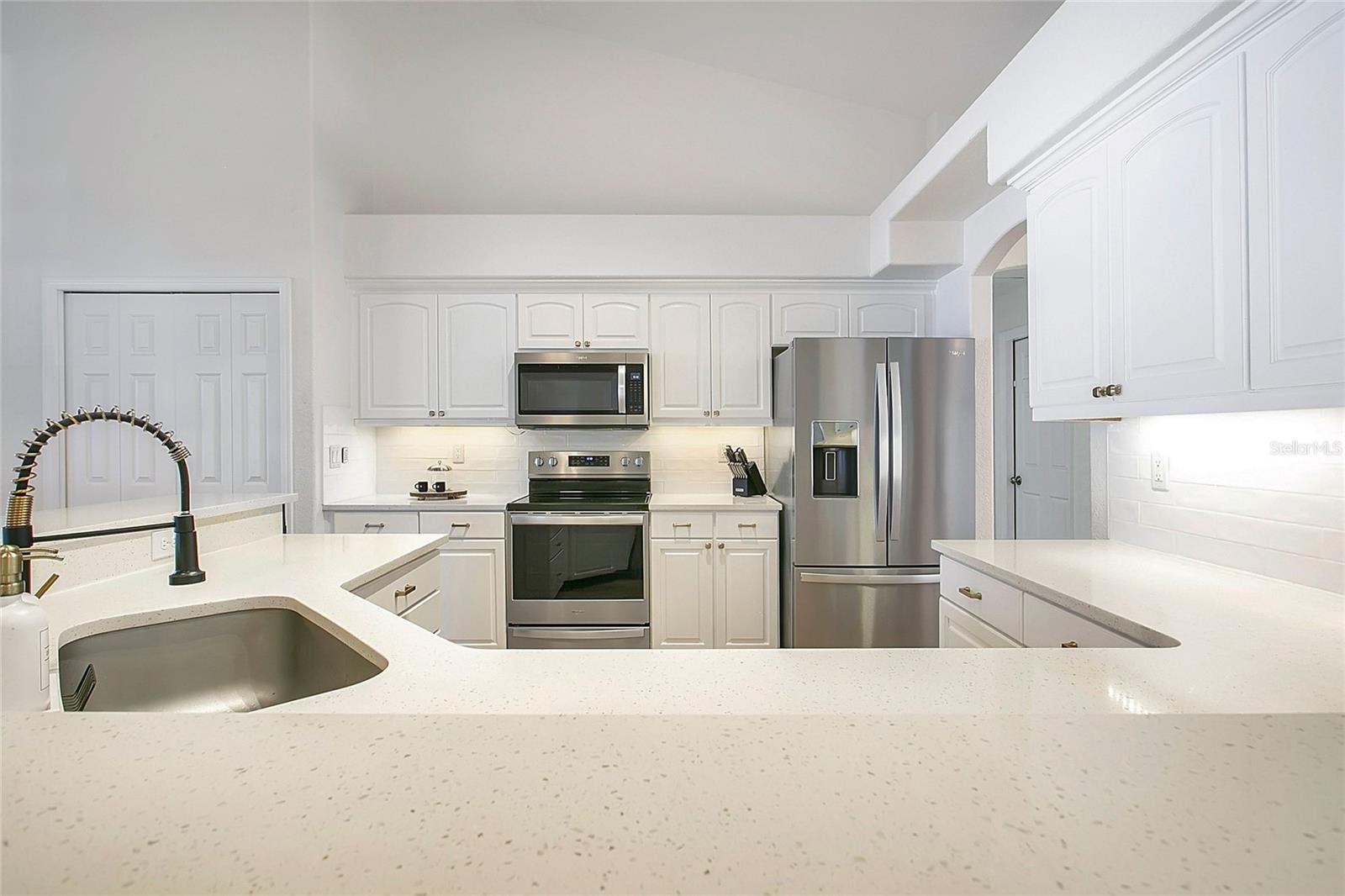 Image 14 of 45 For 3335 Countryside View Drive