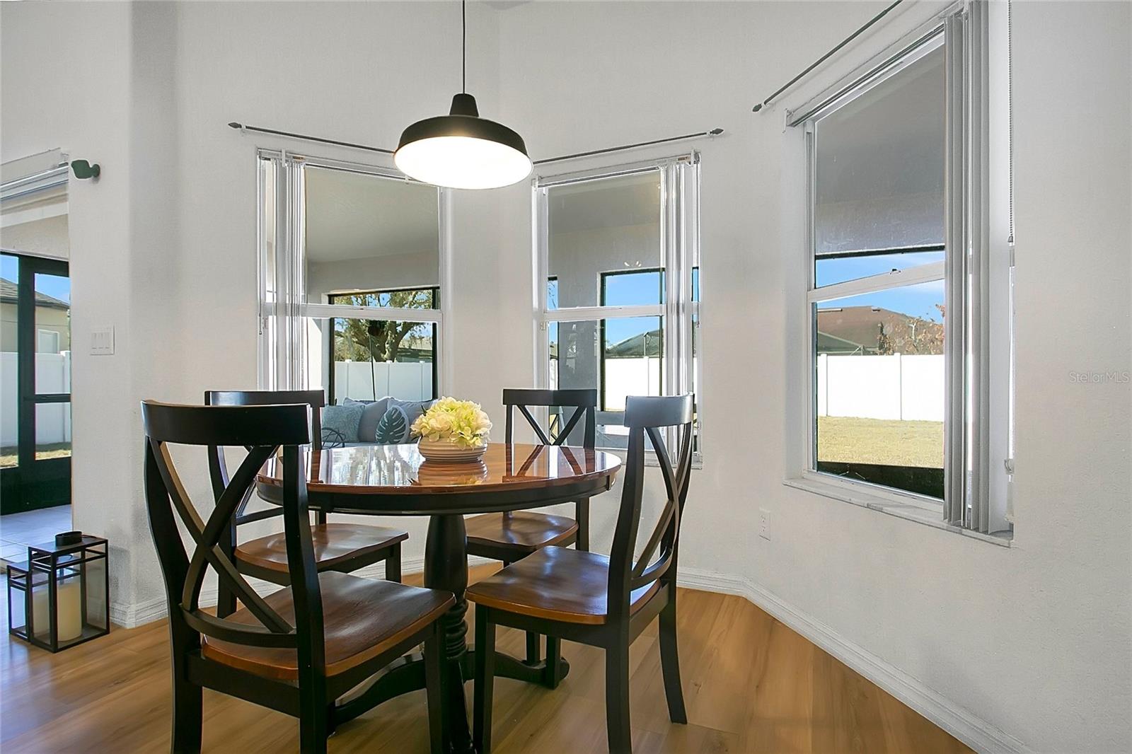 Image 15 of 45 For 3335 Countryside View Drive