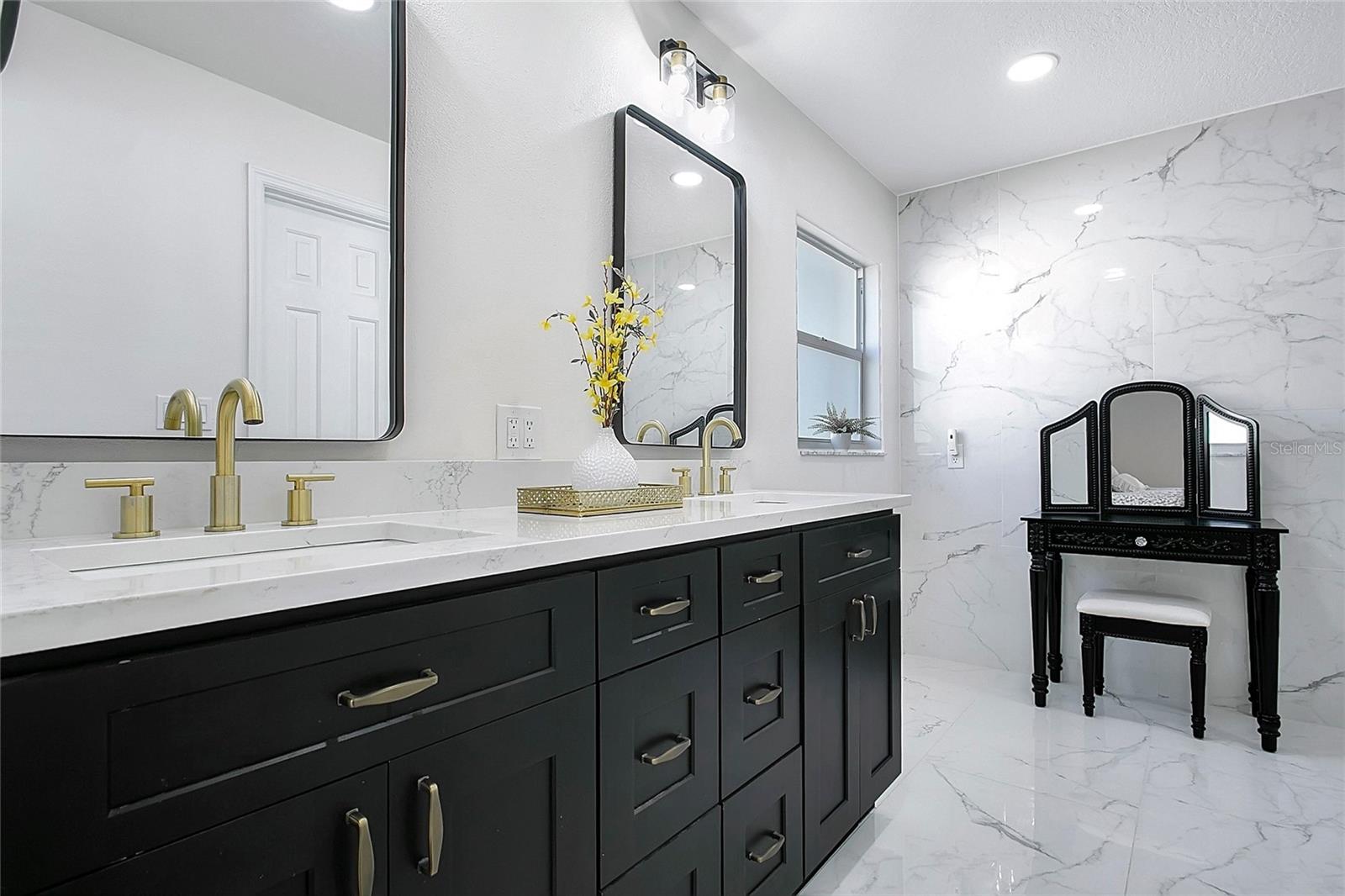 Image 22 of 45 For 3335 Countryside View Drive