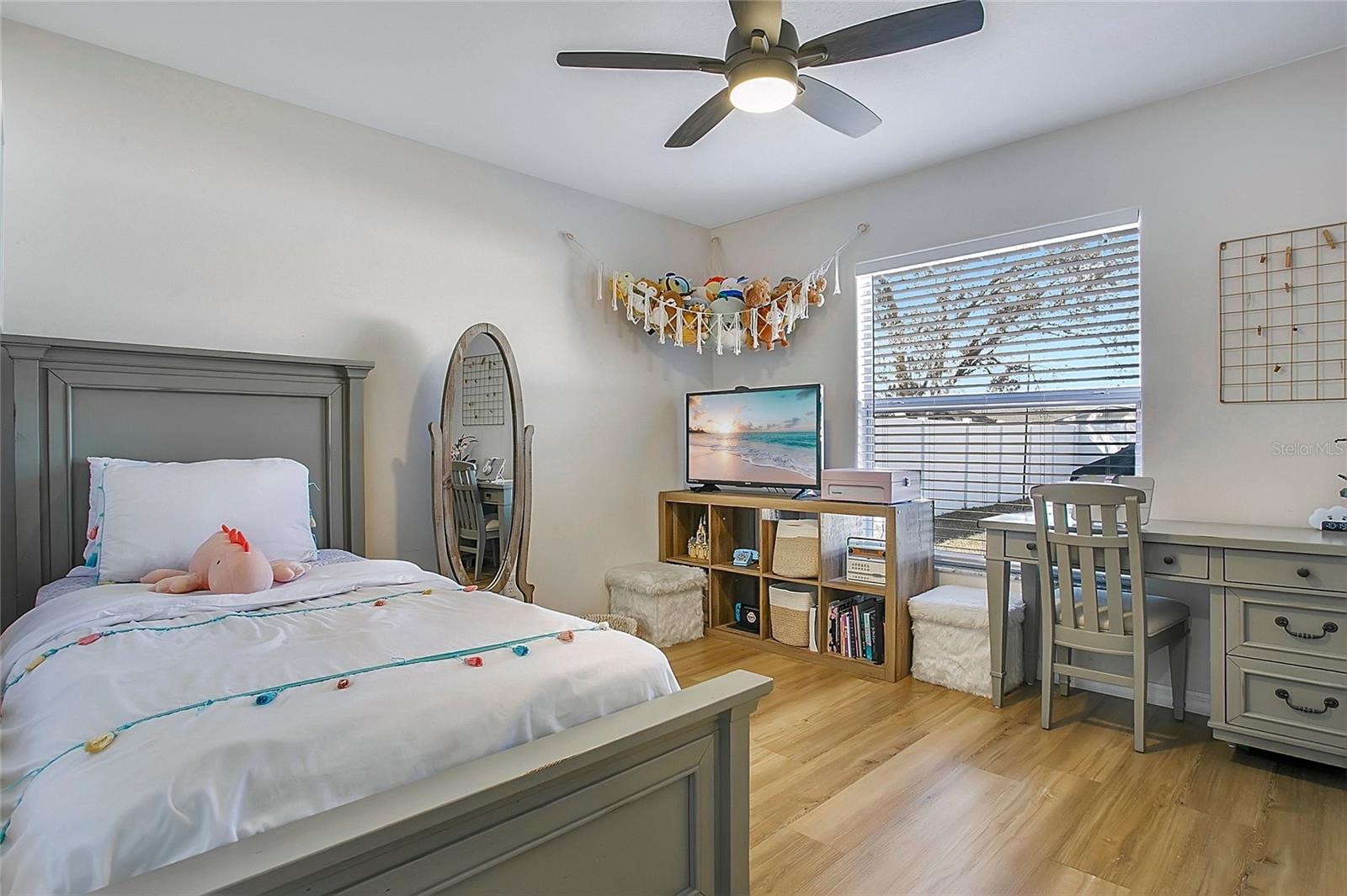 Image 26 of 45 For 3335 Countryside View Drive