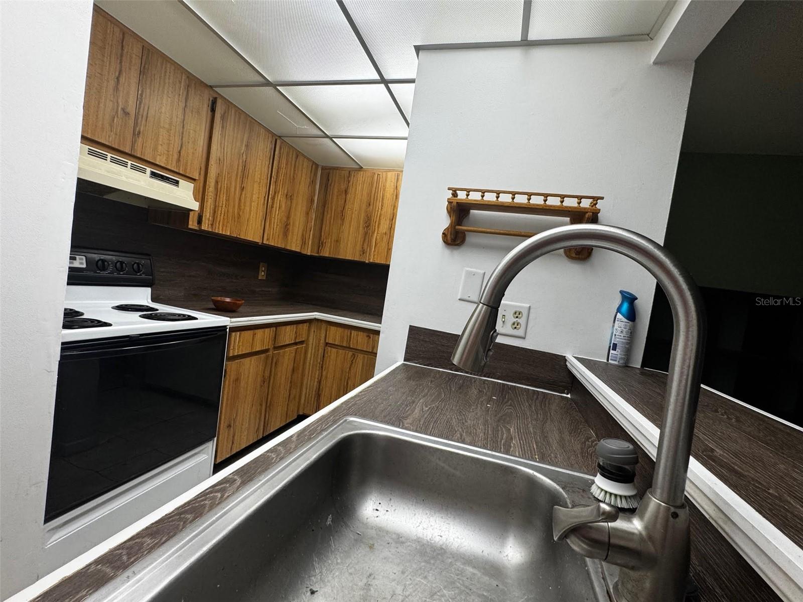 Image 4 of 9 For 140 Orchid Woods Court 18a