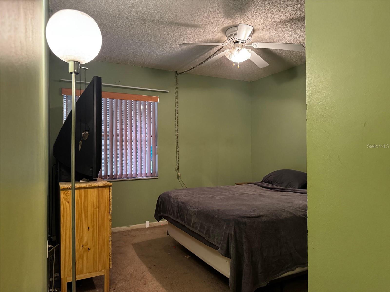 Image 8 of 9 For 140 Orchid Woods Court 18a