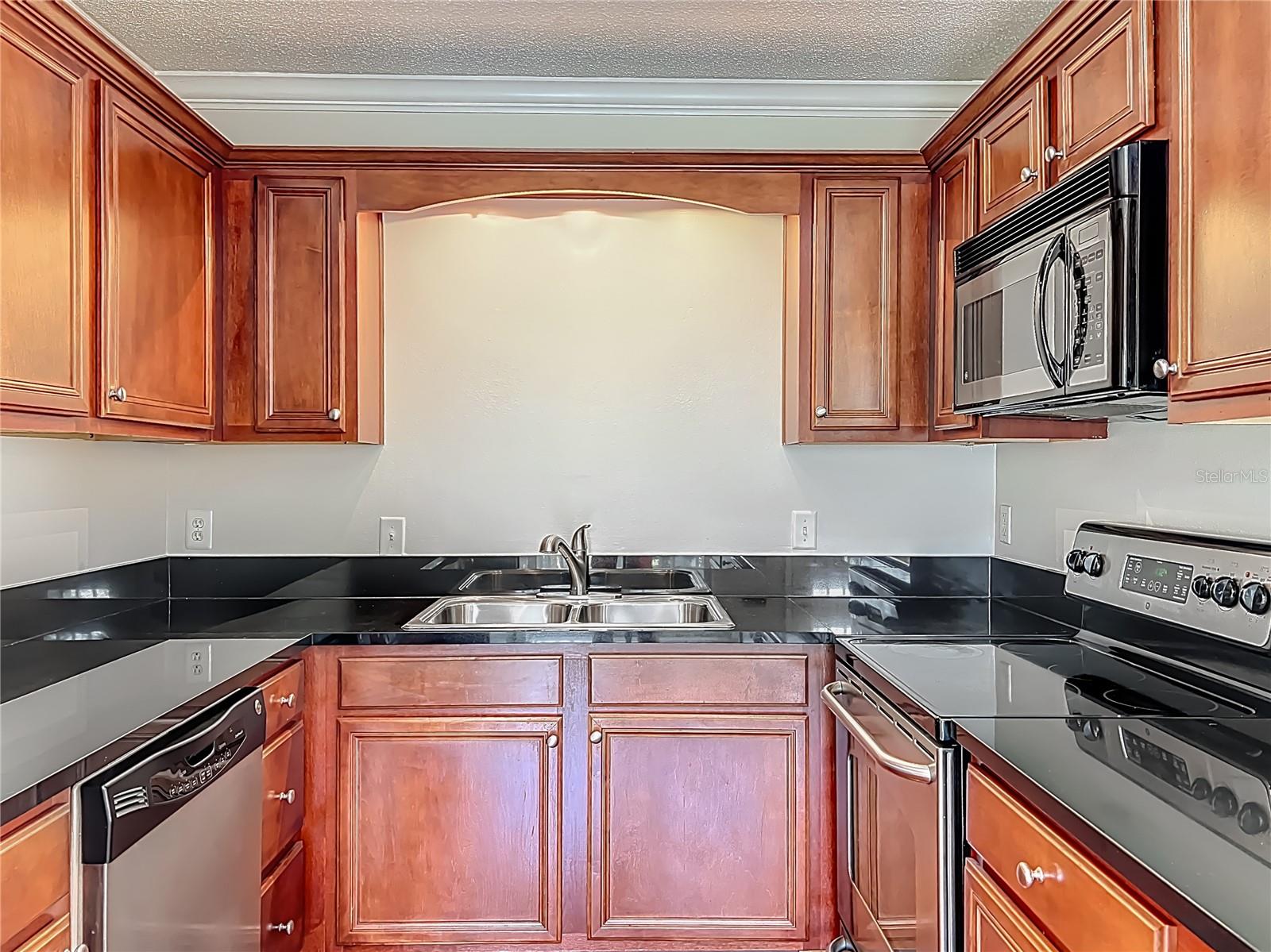 Image 12 of 33 For 4864 Conway Road 120