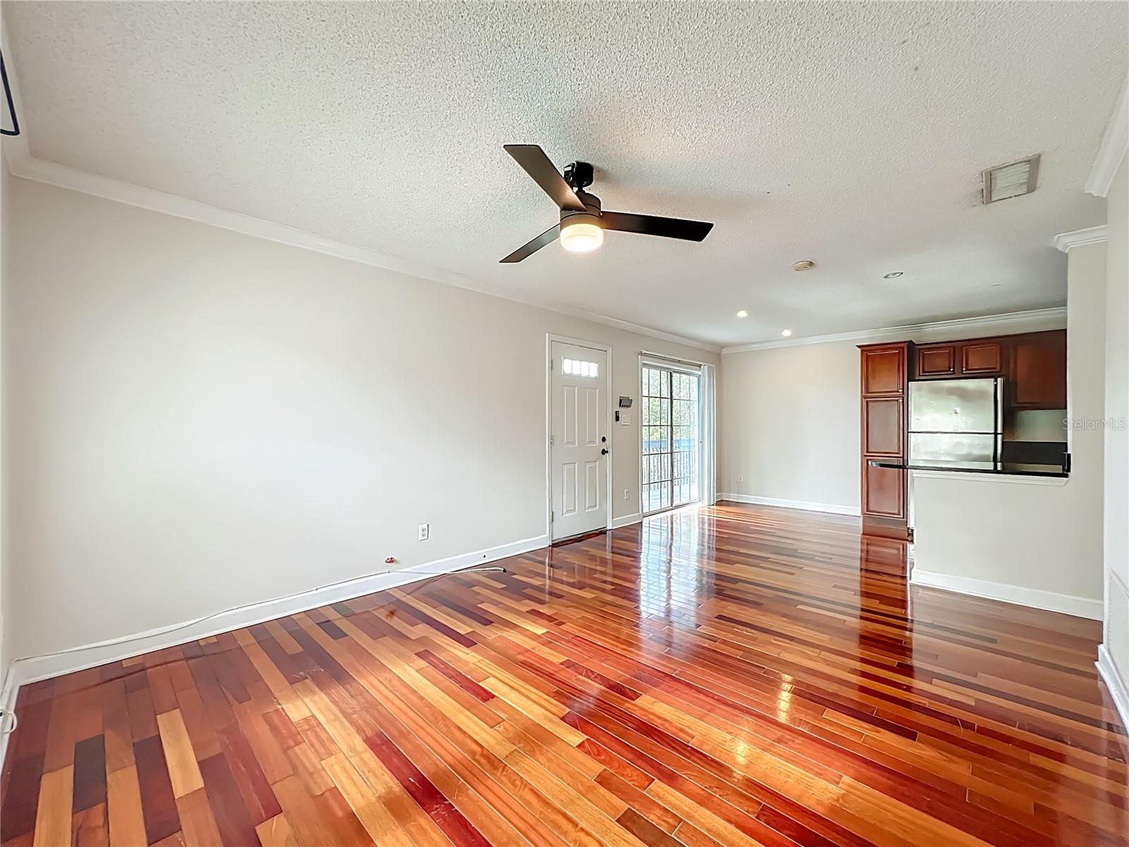 Image 22 of 33 For 4864 Conway Road 120