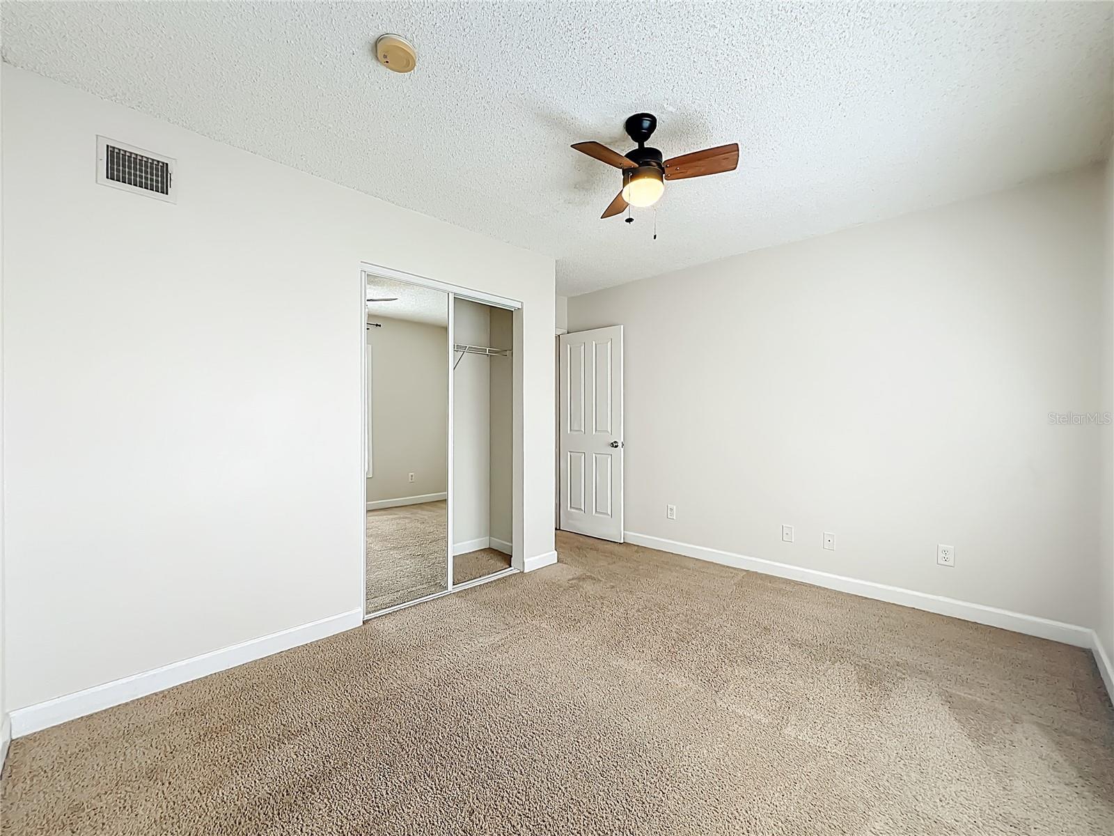 Image 26 of 33 For 4864 Conway Road 120