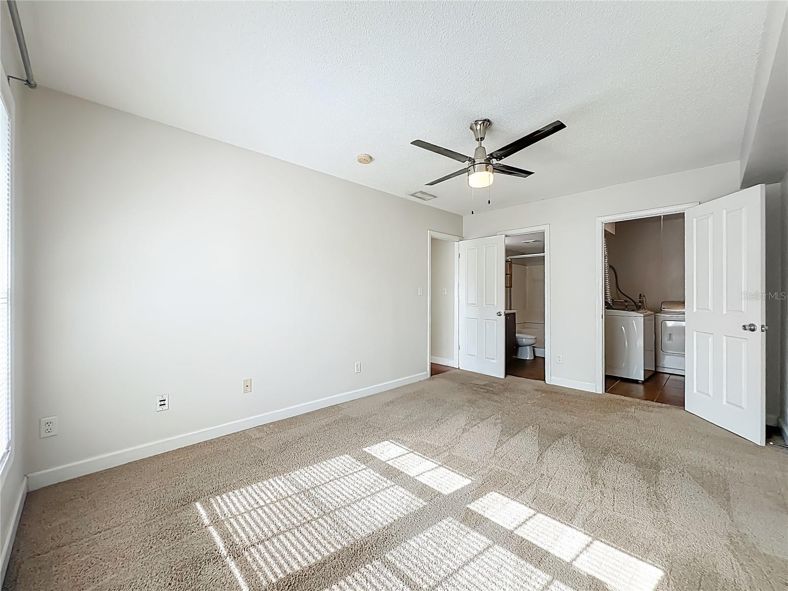 Image 27 of 33 For 4864 Conway Road 120