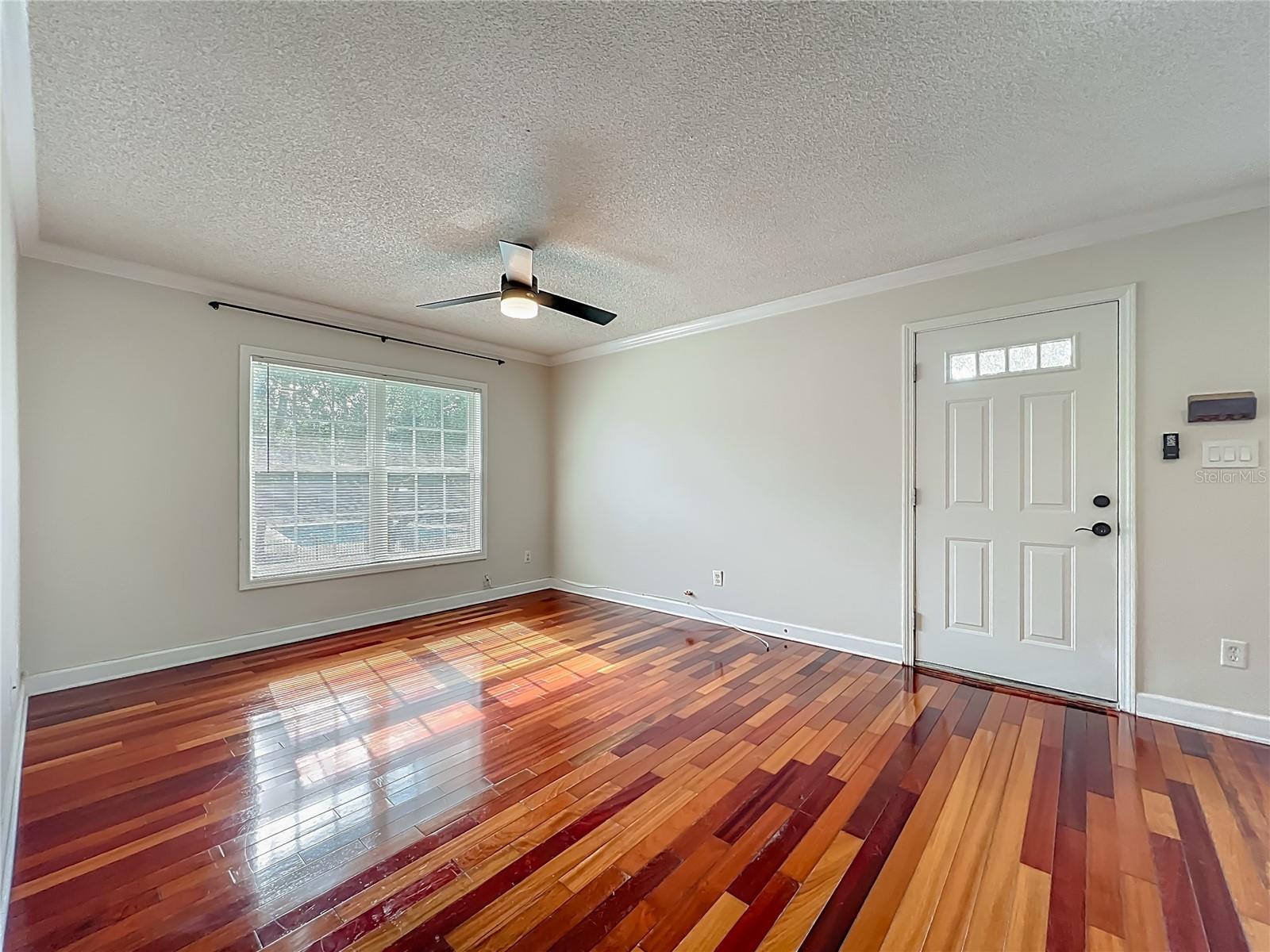 Image 9 of 33 For 4864 Conway Road 120