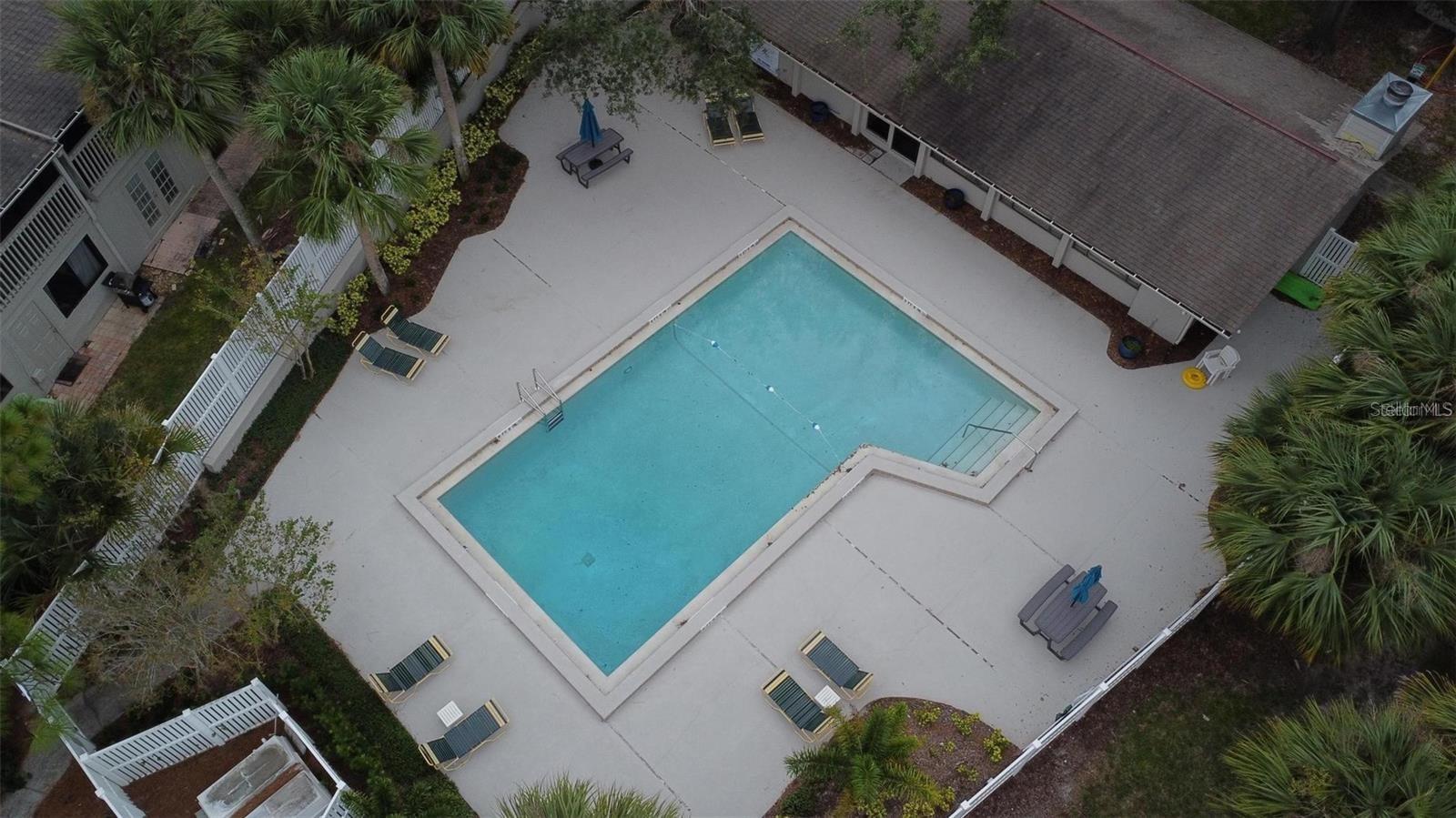 Image 2 of 11 For 131 Crown Point Circle 131