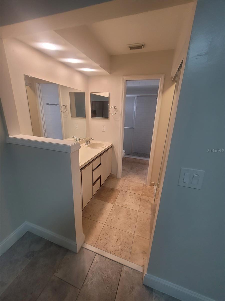 Image 6 of 11 For 131 Crown Point Circle 131