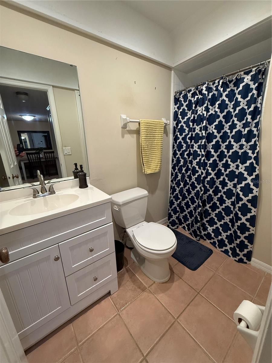 Image 13 of 28 For 1550 Gulfview Drive 444