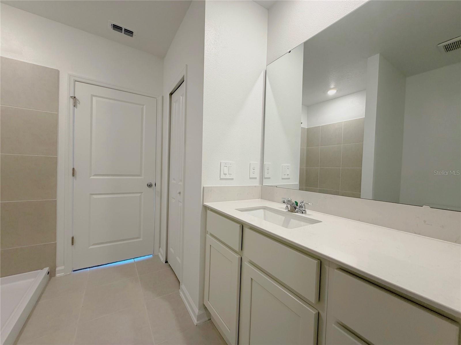 Image 12 of 47 For 2182 Lasso Loop