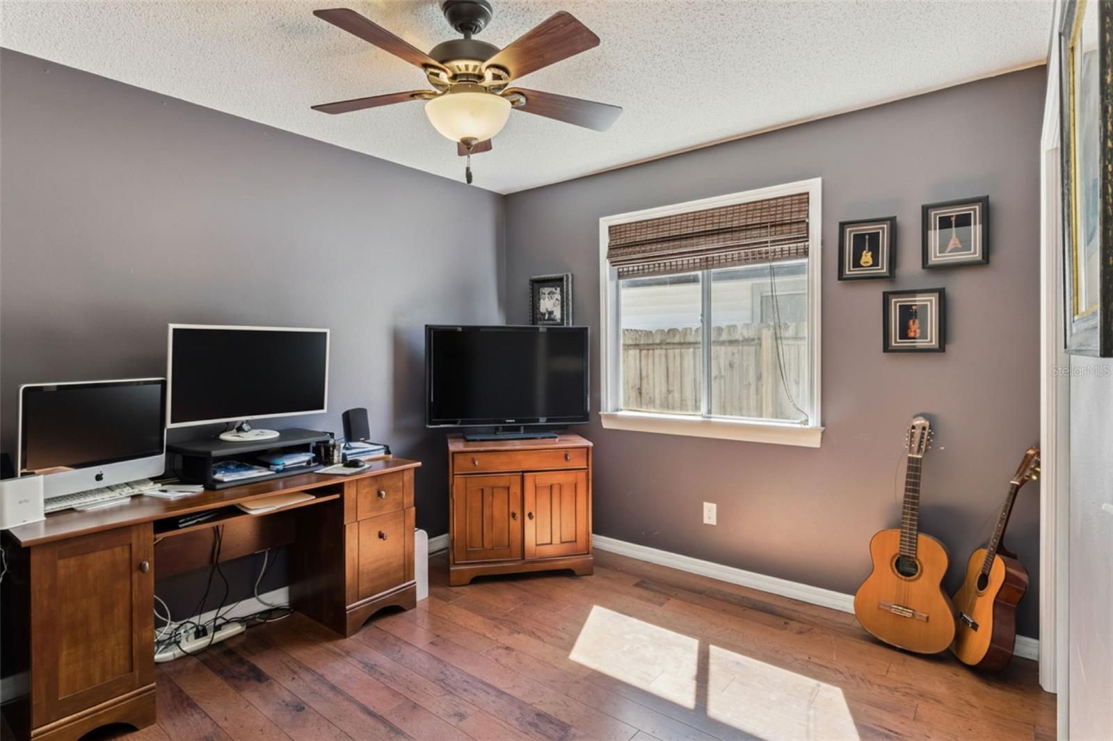 Image 19 of 45 For 150 Edgewater Circle