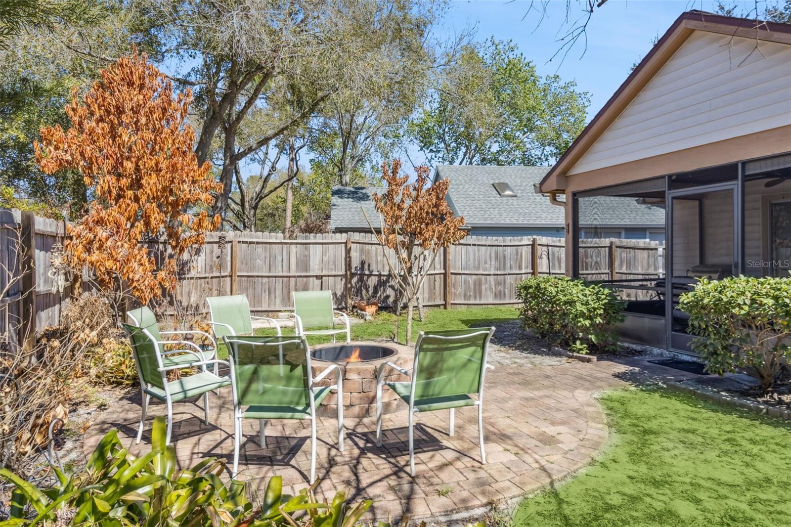 Image 26 of 45 For 150 Edgewater Circle