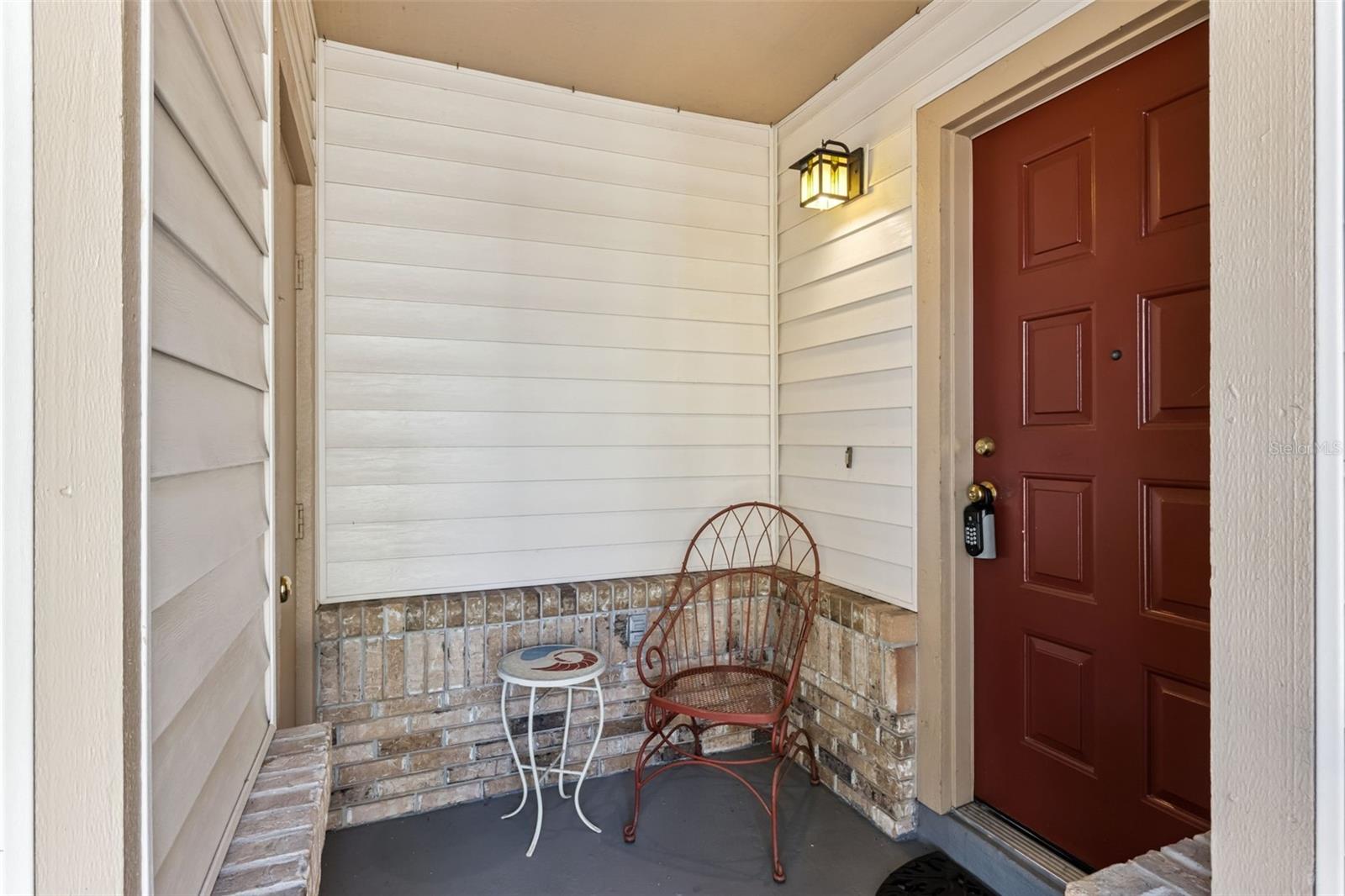 Image 4 of 45 For 150 Edgewater Circle