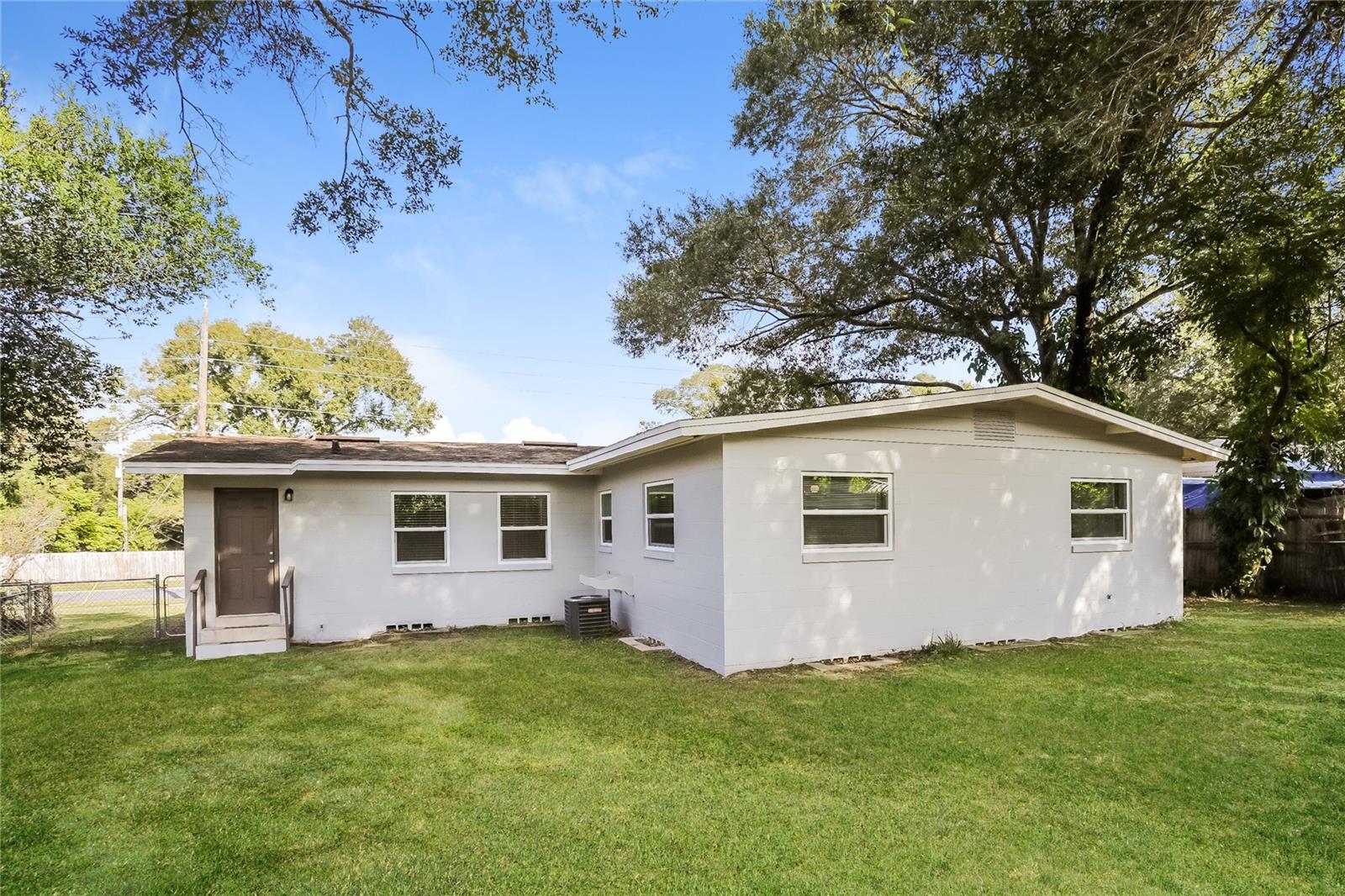 Image 14 of 16 For 6908 Ambassador Drive