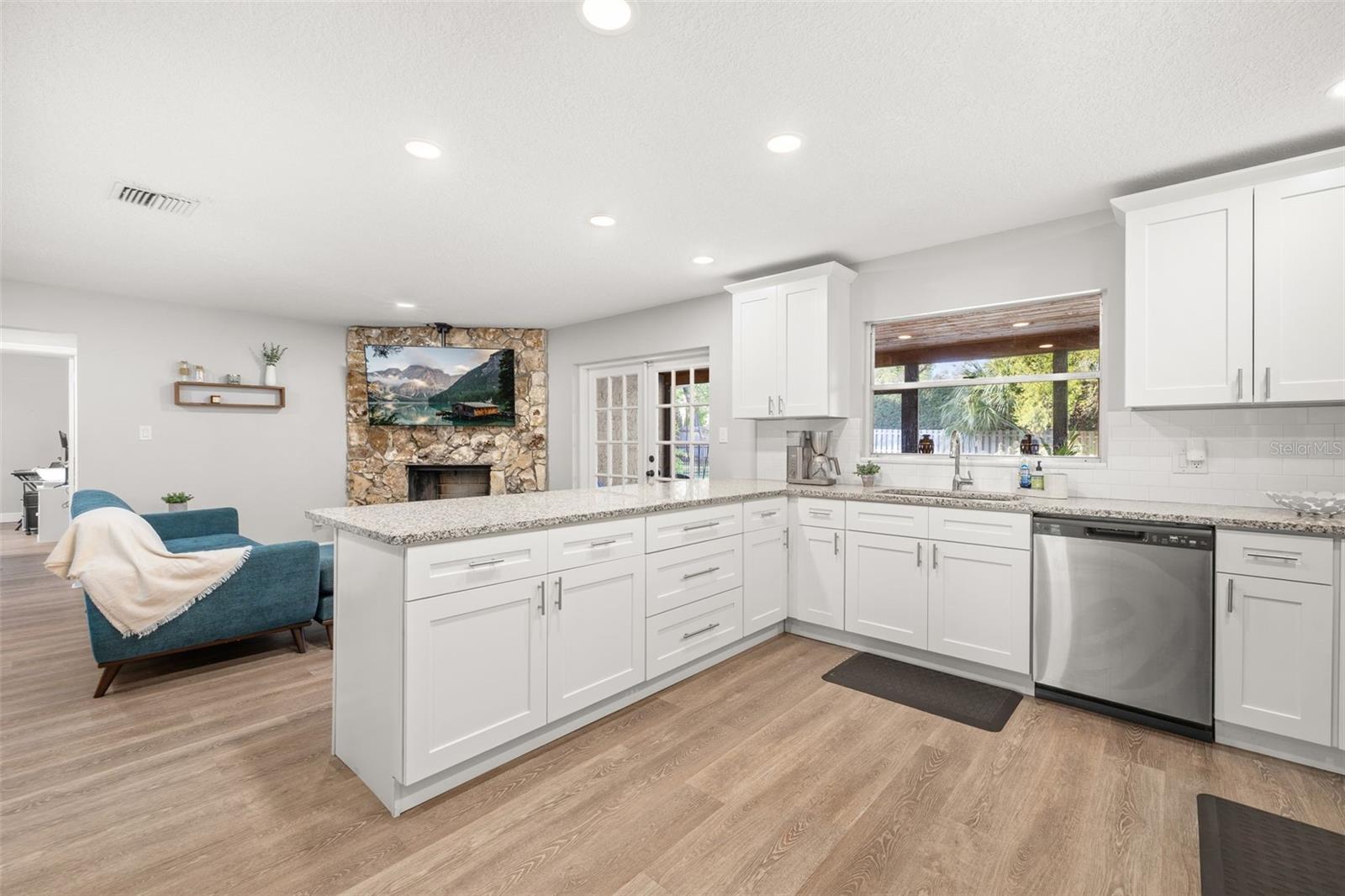 Image 12 of 39 For 255 Hornbeam Drive