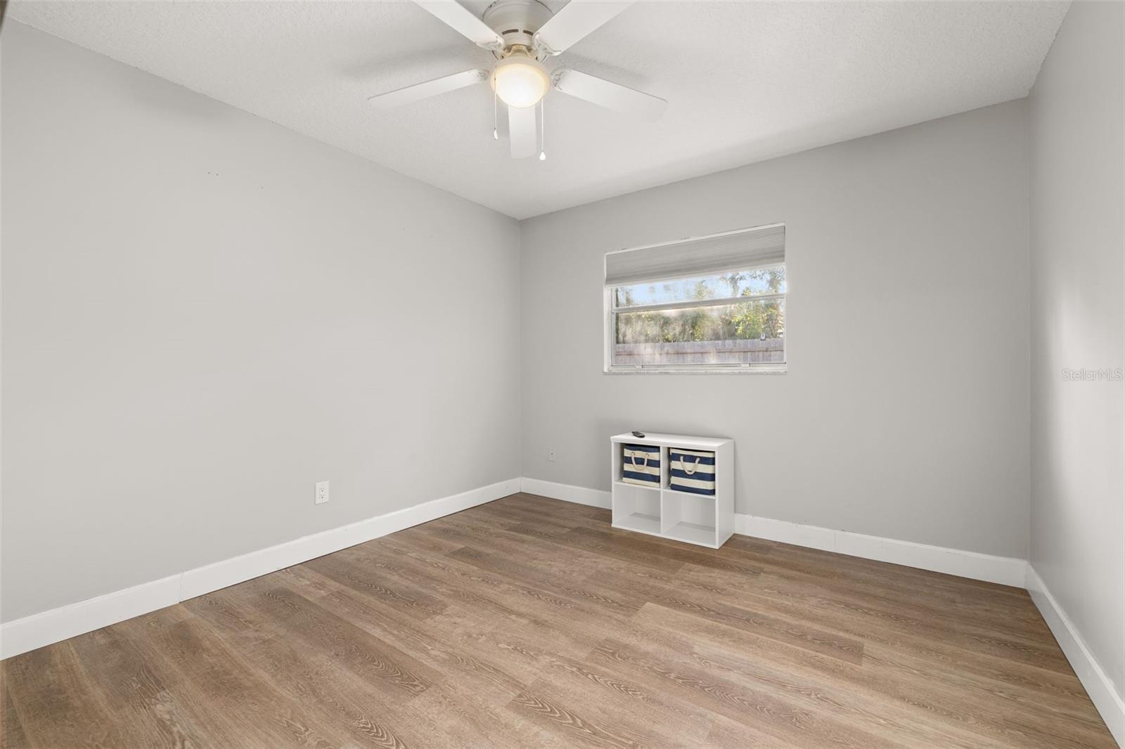 Image 23 of 39 For 255 Hornbeam Drive