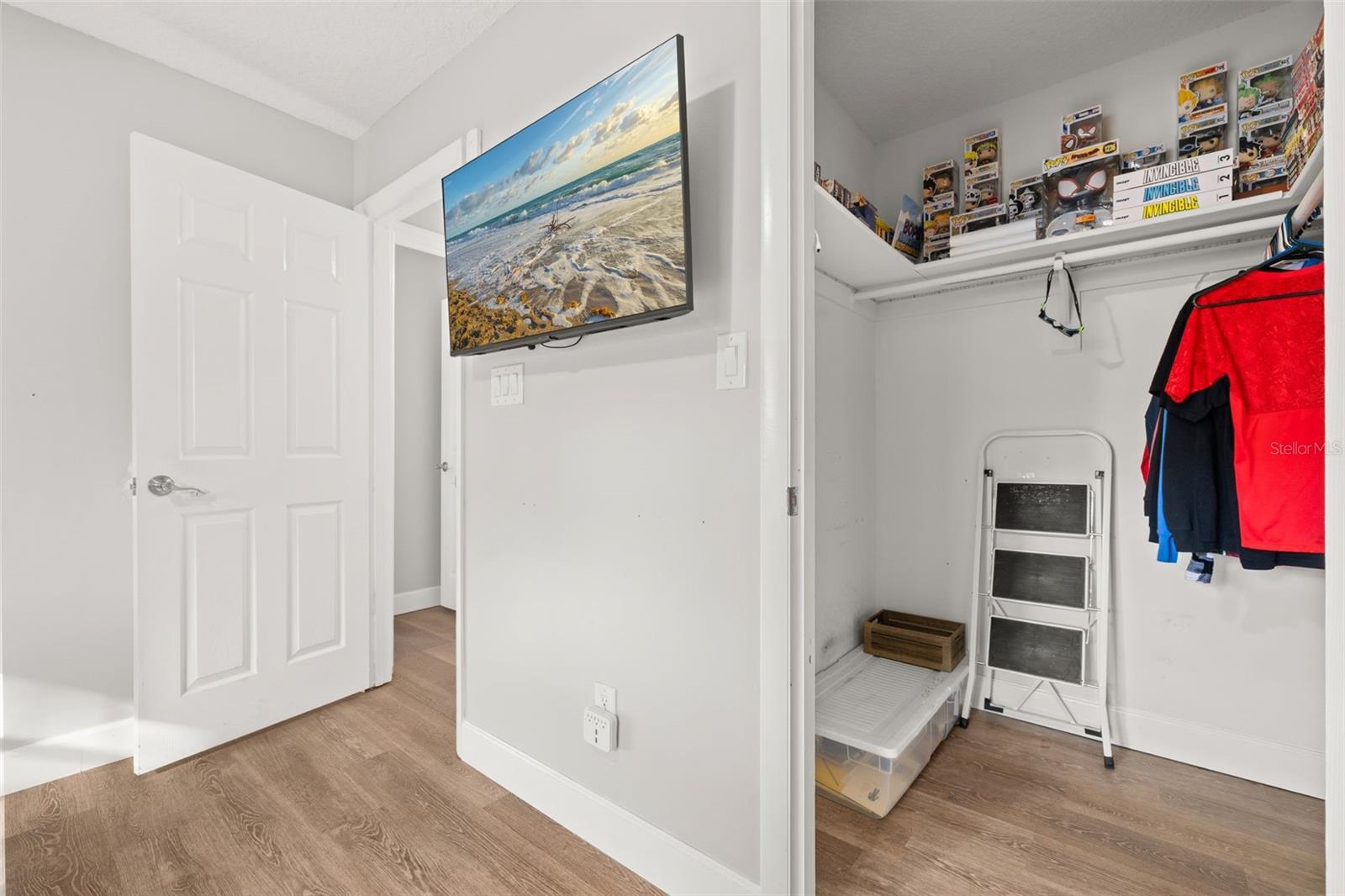 Image 25 of 39 For 255 Hornbeam Drive