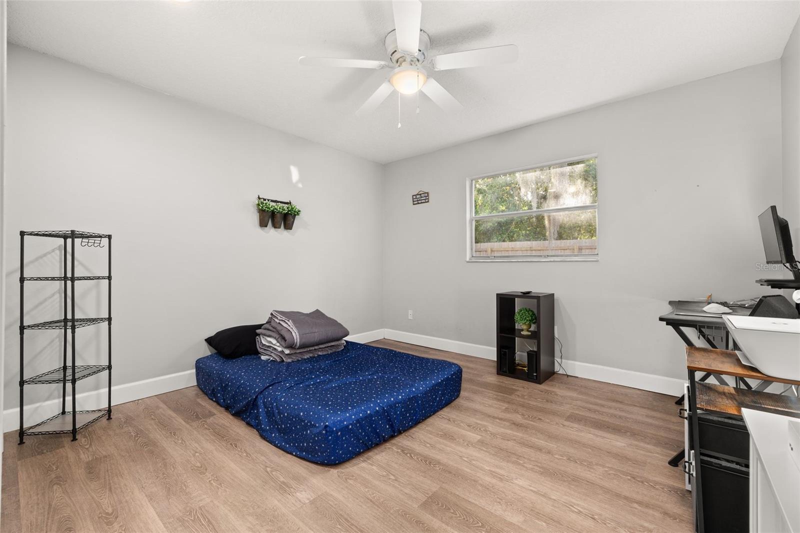 Image 27 of 39 For 255 Hornbeam Drive