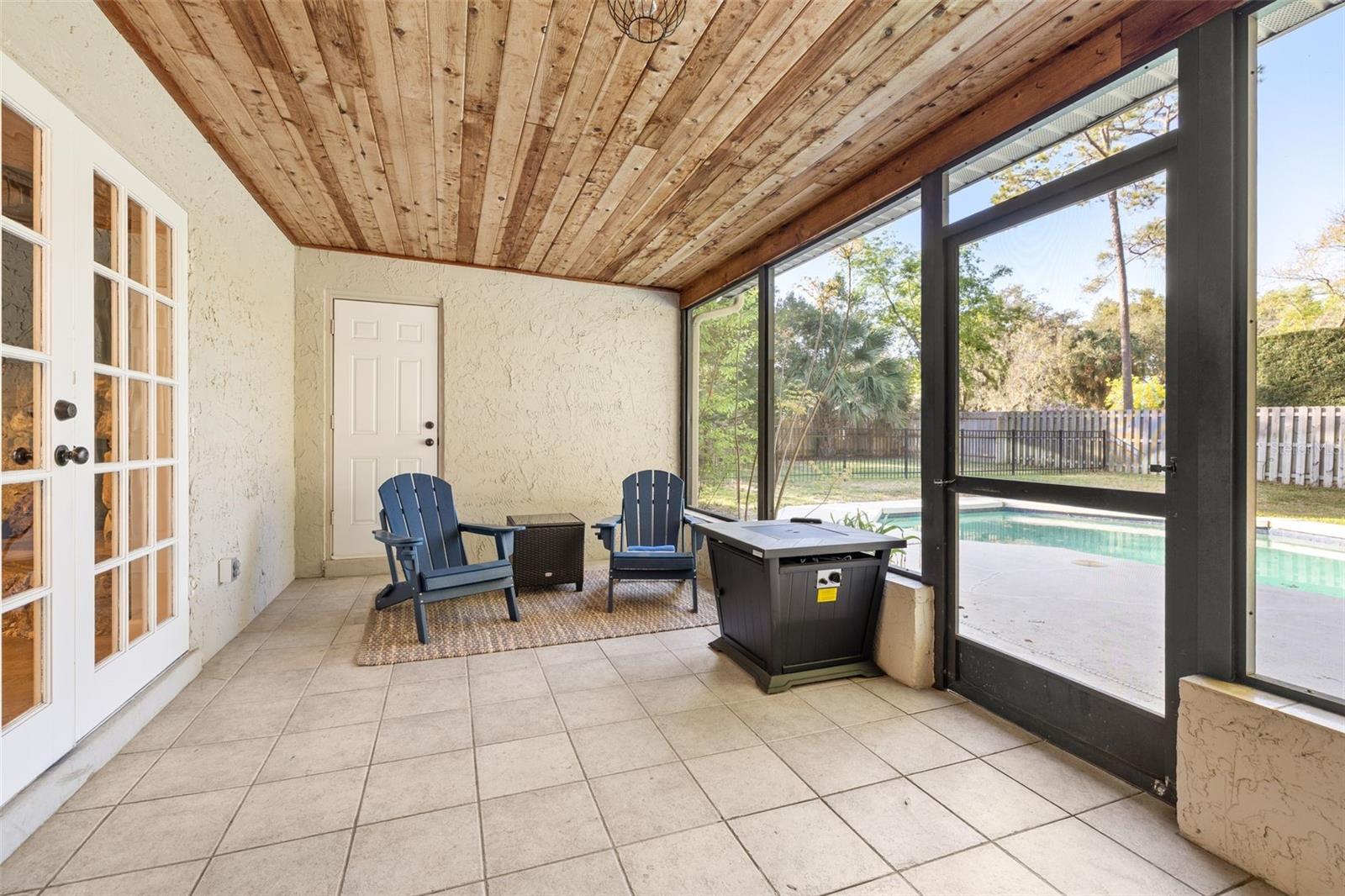 Image 30 of 39 For 255 Hornbeam Drive