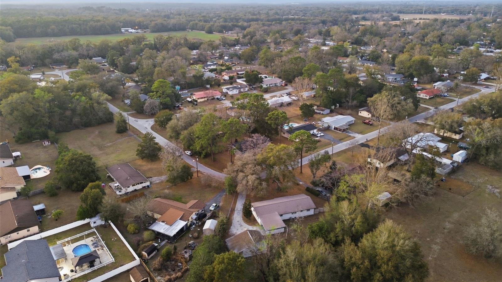 Listing photo id 28 for 4601 22nd Avenue