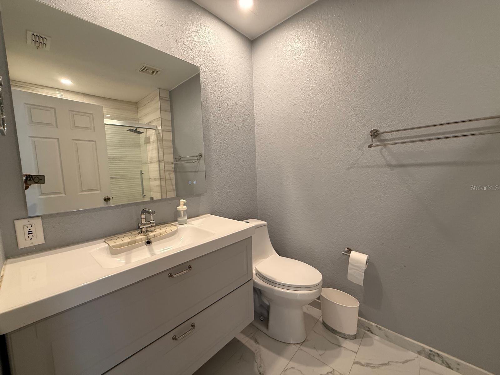 Image 20 of 25 For 14108 Evening Sky Place